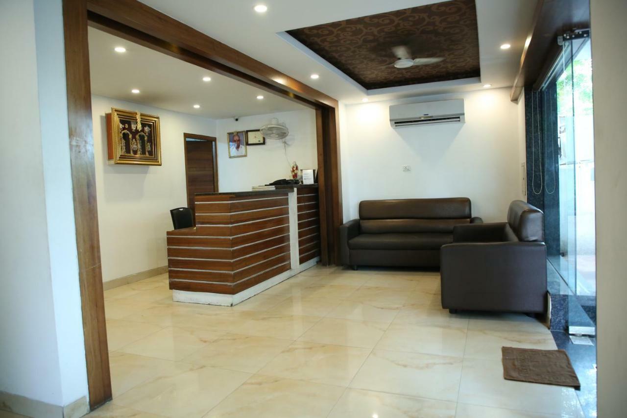 Hotel Sri Chakra